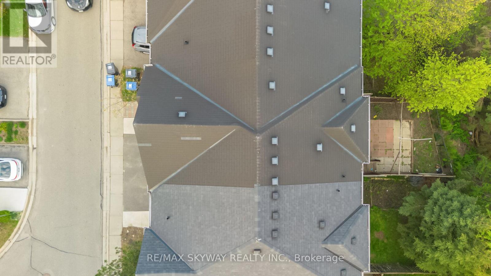 64 BERNARD AVENUE - 46