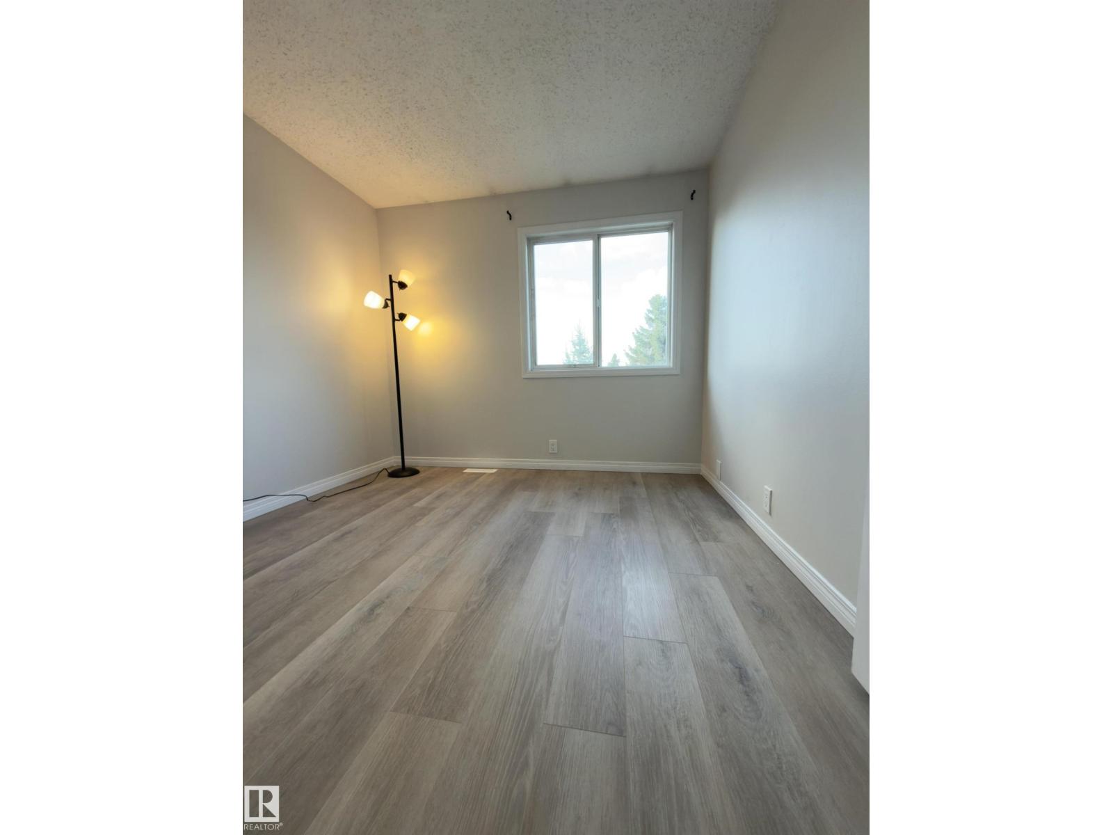 #14 18010 98 AV NW, Edmonton
