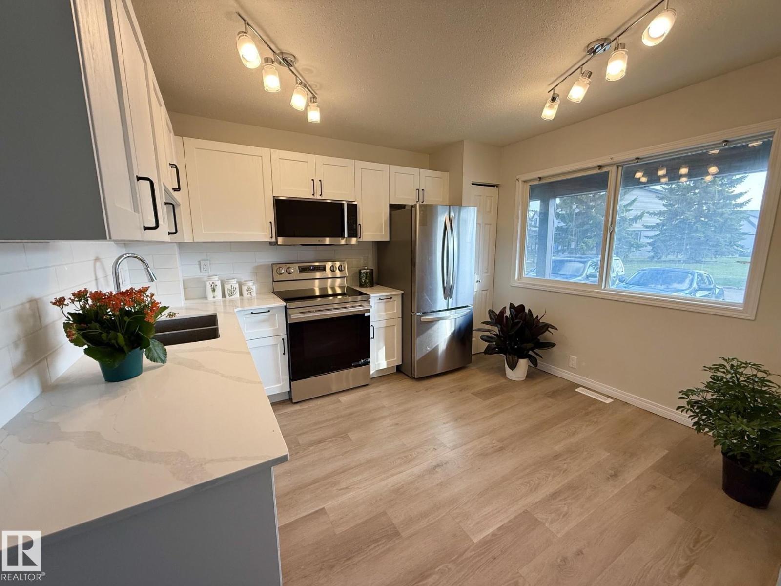 #14 18010 98 AV NW, Edmonton
