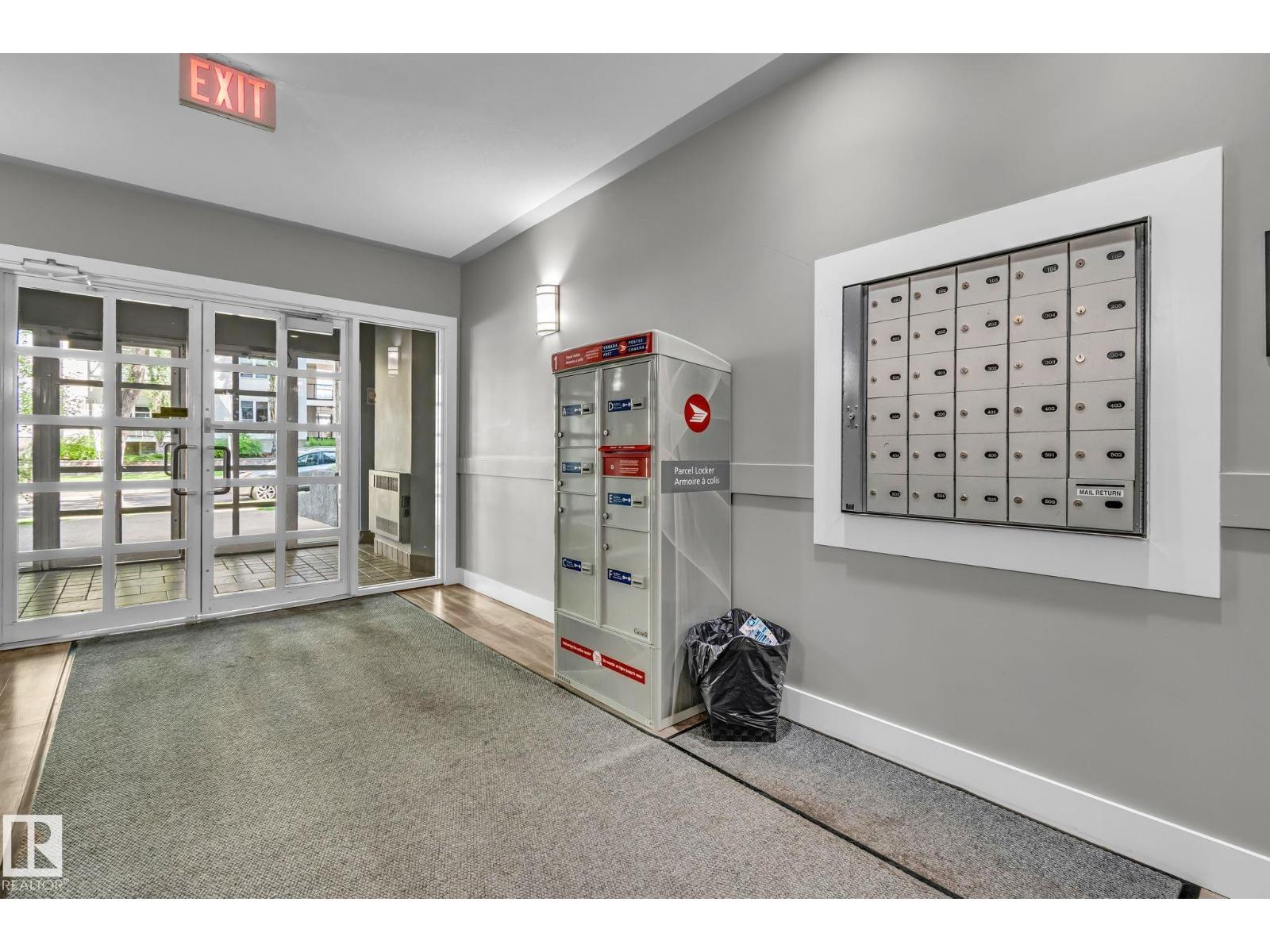 #104 10046 110 ST NW, Edmonton