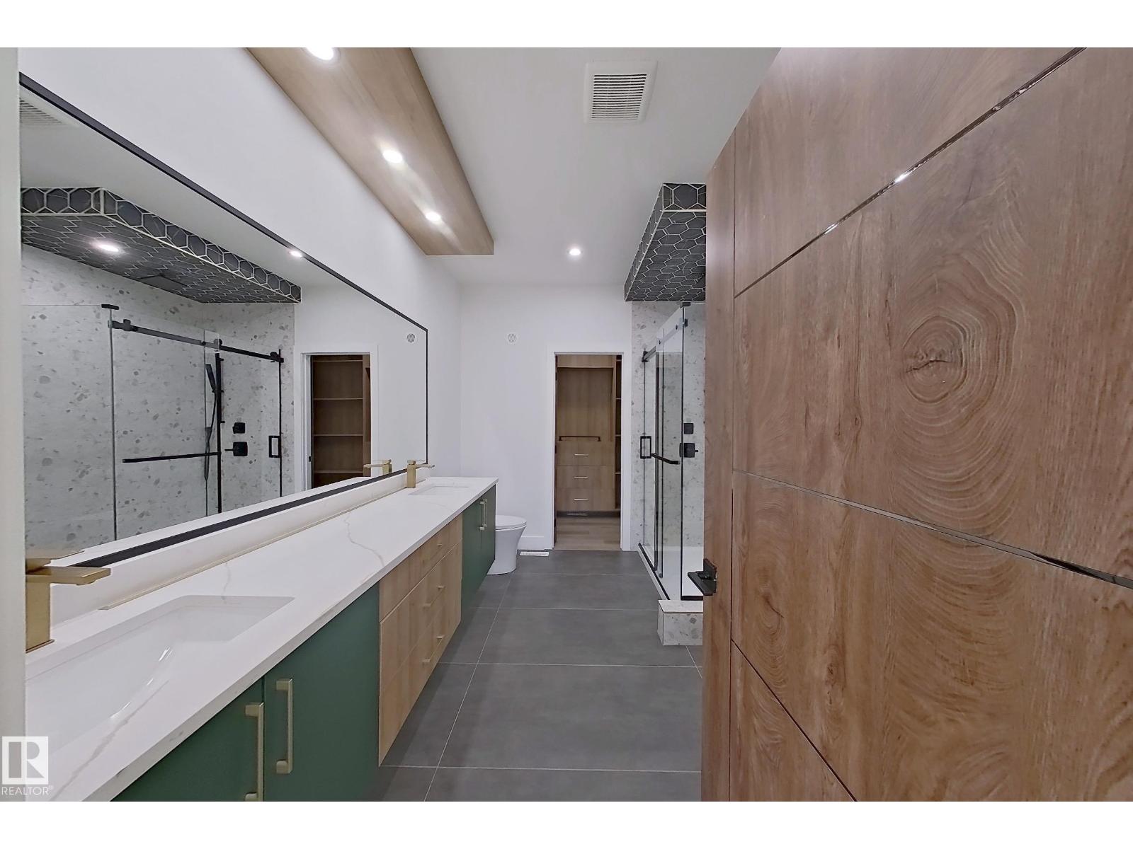 1738 62 AV NE - 28