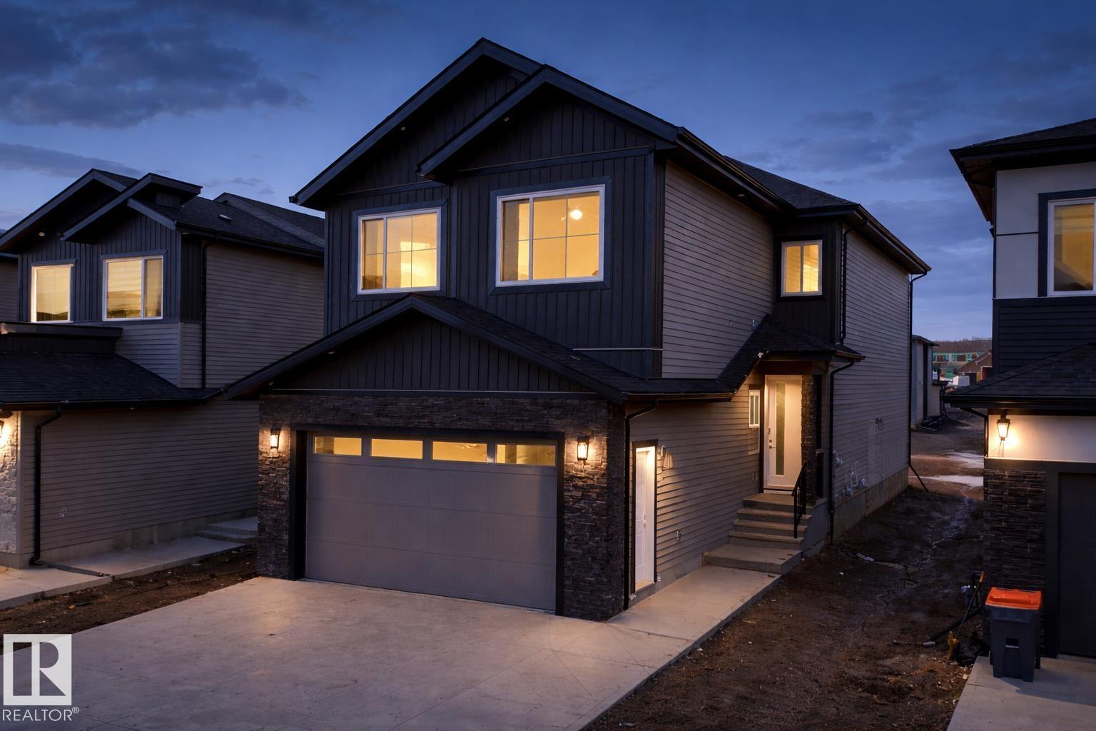 1738 62 AV NE - 44