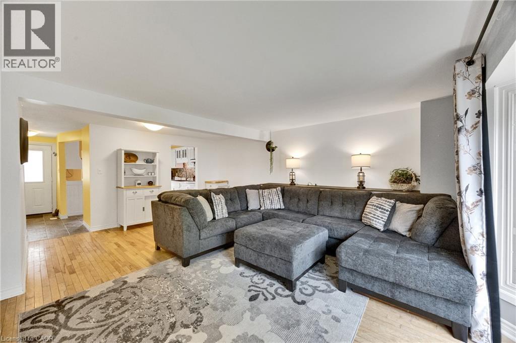 220 ROSEBANK Place - 13