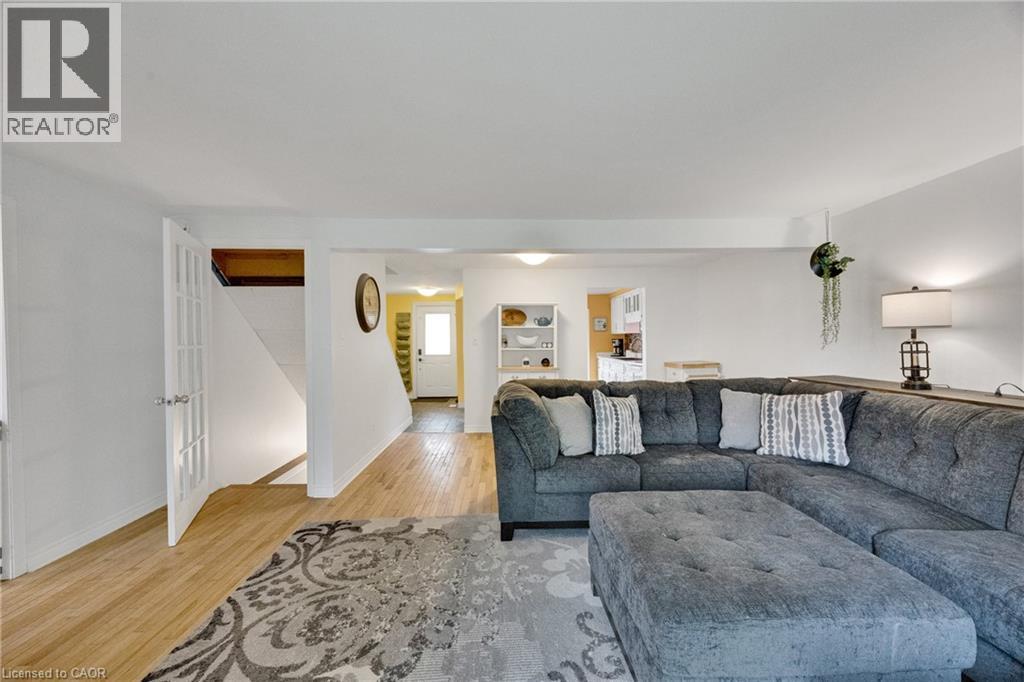 220 ROSEBANK Place - 14
