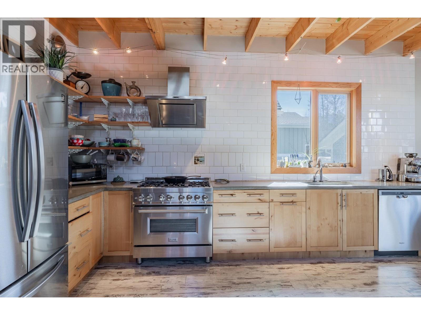 1373 Canterbury Way, Invermere
