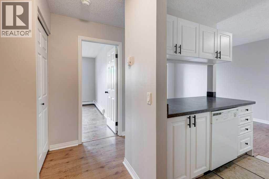 #305 305 25 Avenue SW - Image 3
