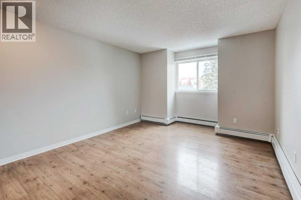 #305 305 25 Avenue SW - 18