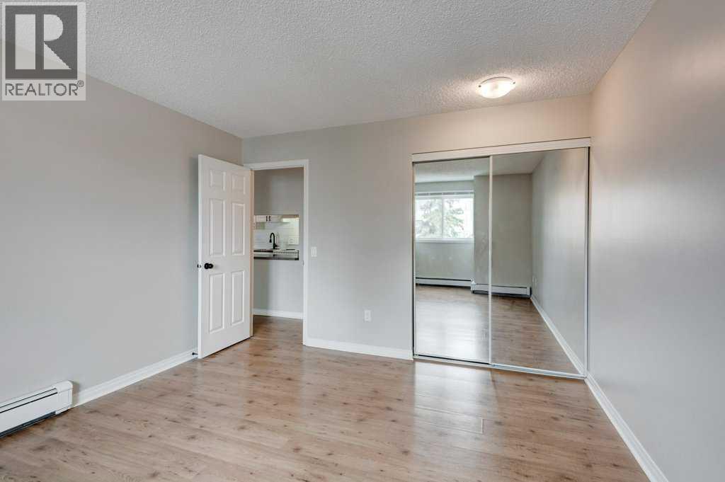 #305 305 25 Avenue SW - 22