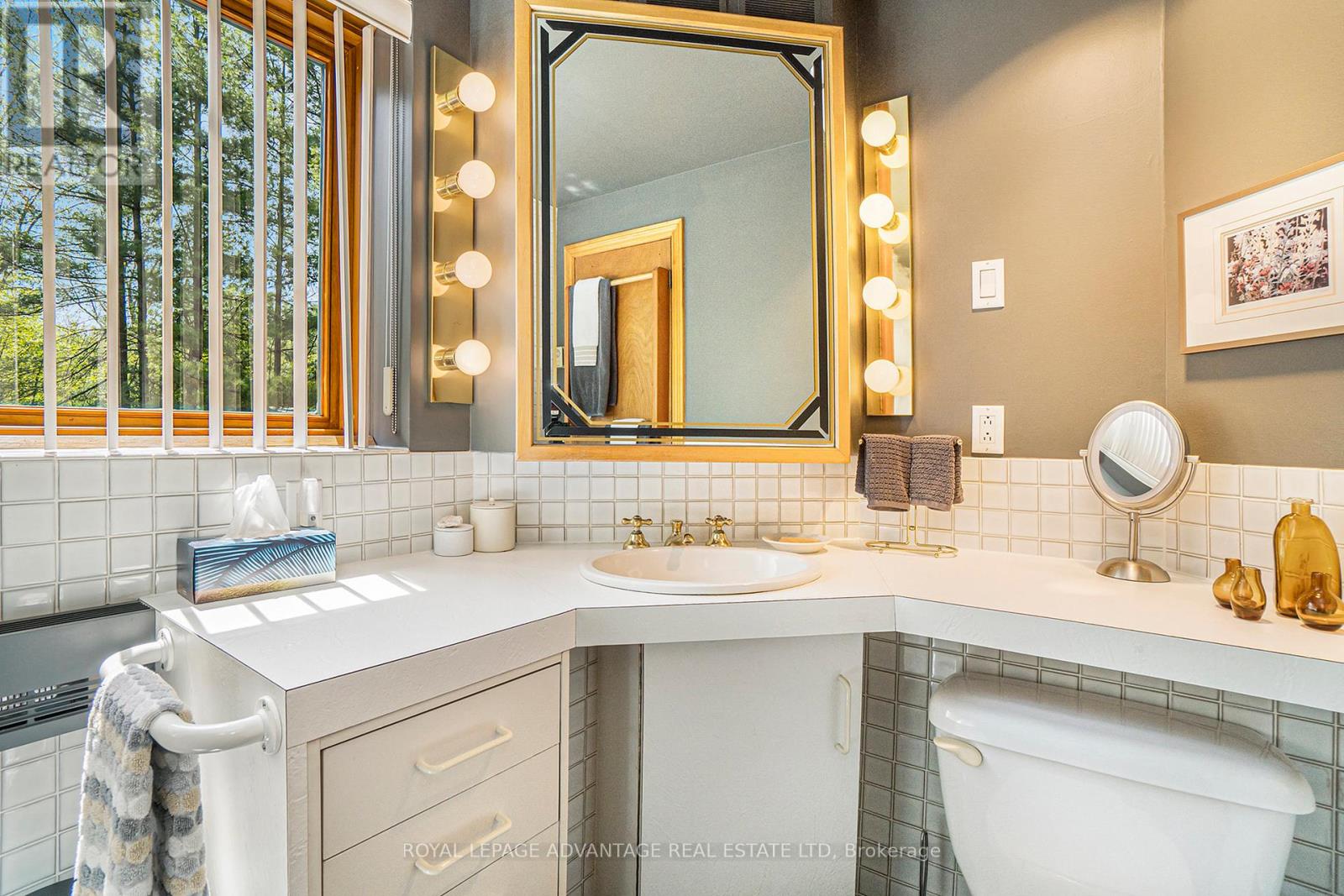 1022 TULLYS WAY - 32
