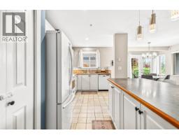 121 5780 Trail Avenue, Sechelt, BC V7Z0K5 Photo 14
