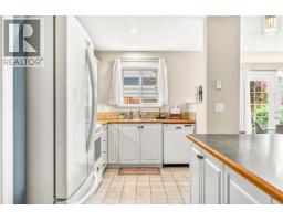 121 5780 Trail Avenue, Sechelt, BC V7Z0K5 Photo 15