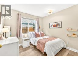 121 5780 Trail Avenue, Sechelt, BC V7Z0K5 Photo 21