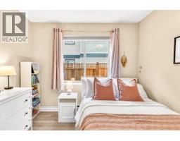 121 5780 Trail Avenue, Sechelt, BC V7Z0K5 Photo 22