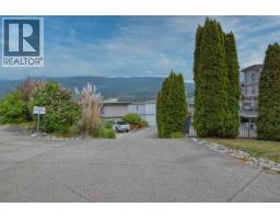 121 5780 Trail Avenue, Sechelt, BC V7Z0K5 Photo 34