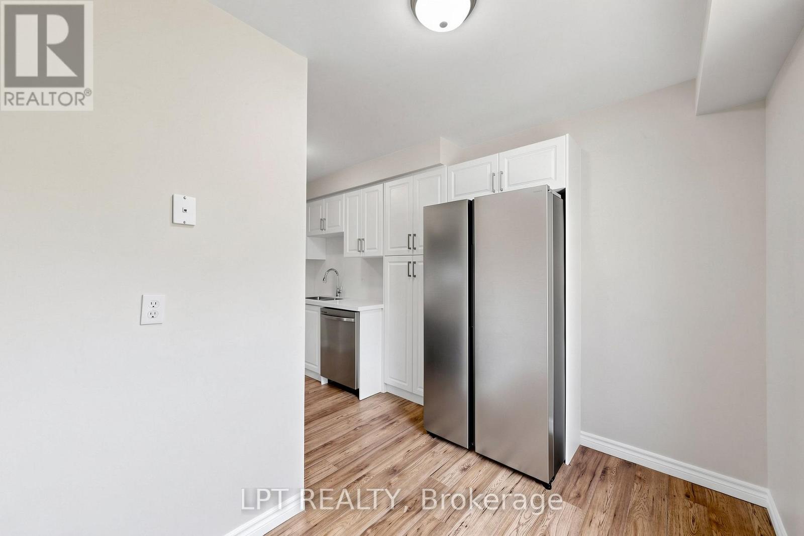 #32 1055 CENTRAL PK BOULEVARD N - 13