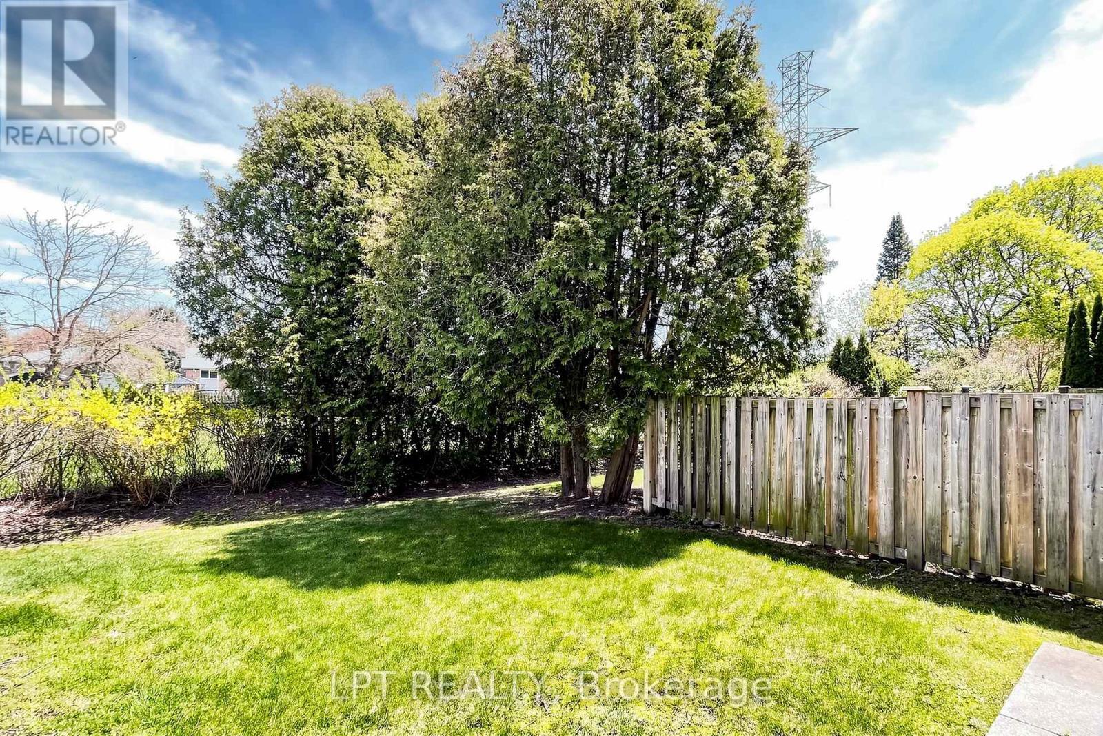 #32 1055 CENTRAL PK BOULEVARD N - 43