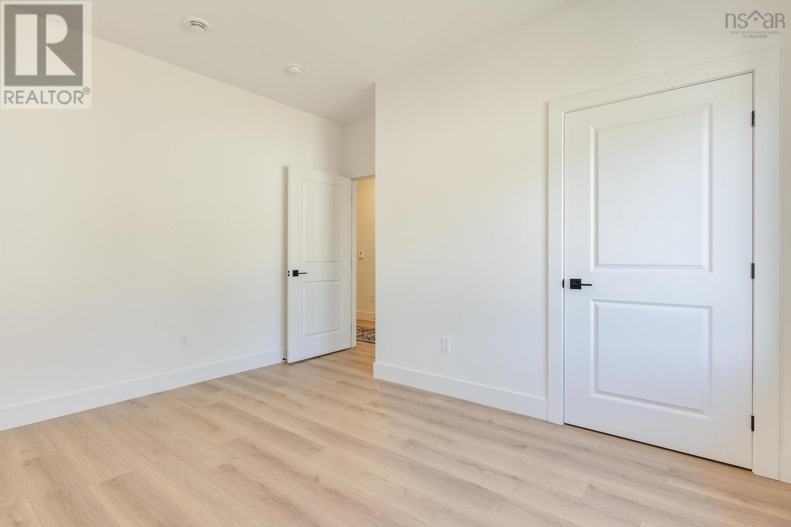 18 Whidden Avenue - 24
