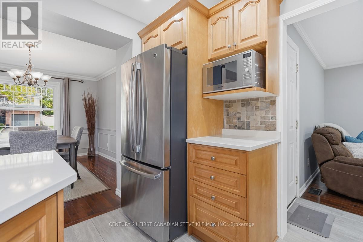 76 SPENCER CRESCENT - 14
