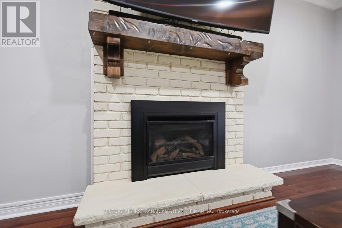 76 SPENCER CRESCENT - 17