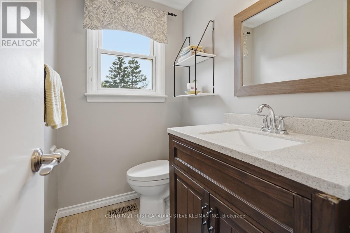 76 SPENCER CRESCENT - 19