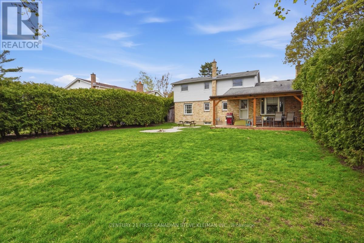 76 SPENCER CRESCENT - 41