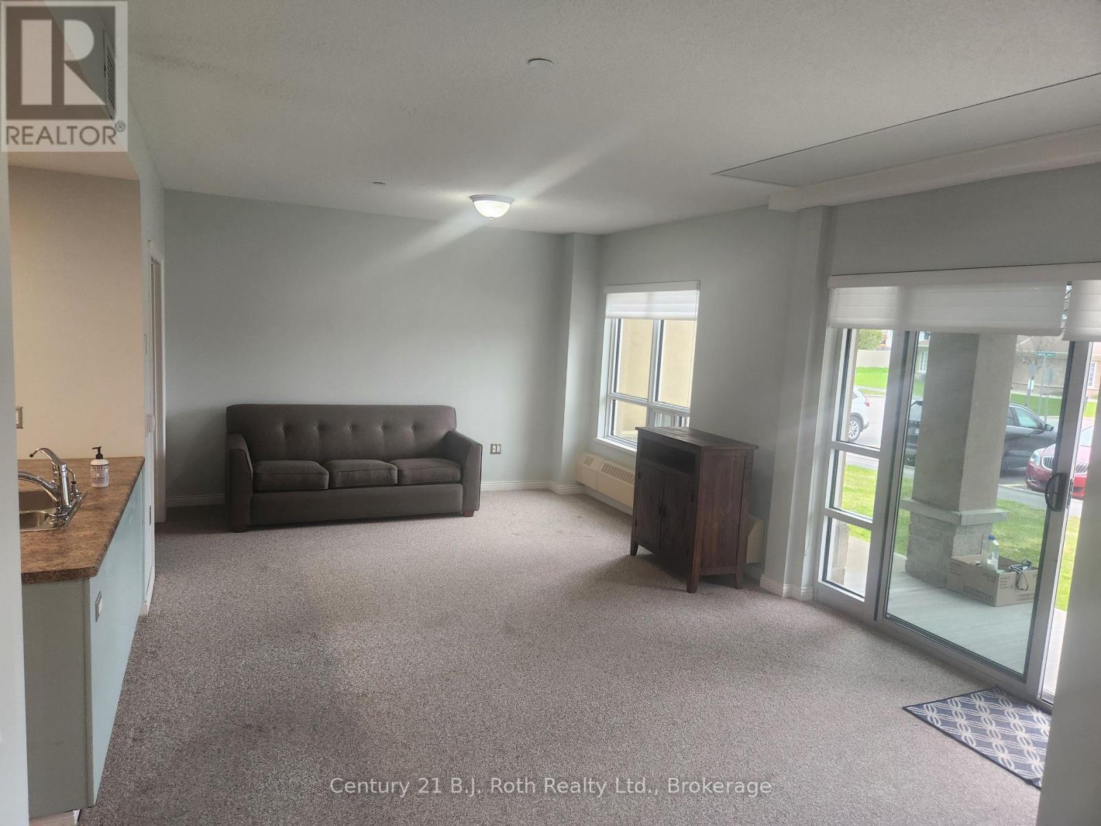 #F103 101 THOMPSONS ROAD - Image 3