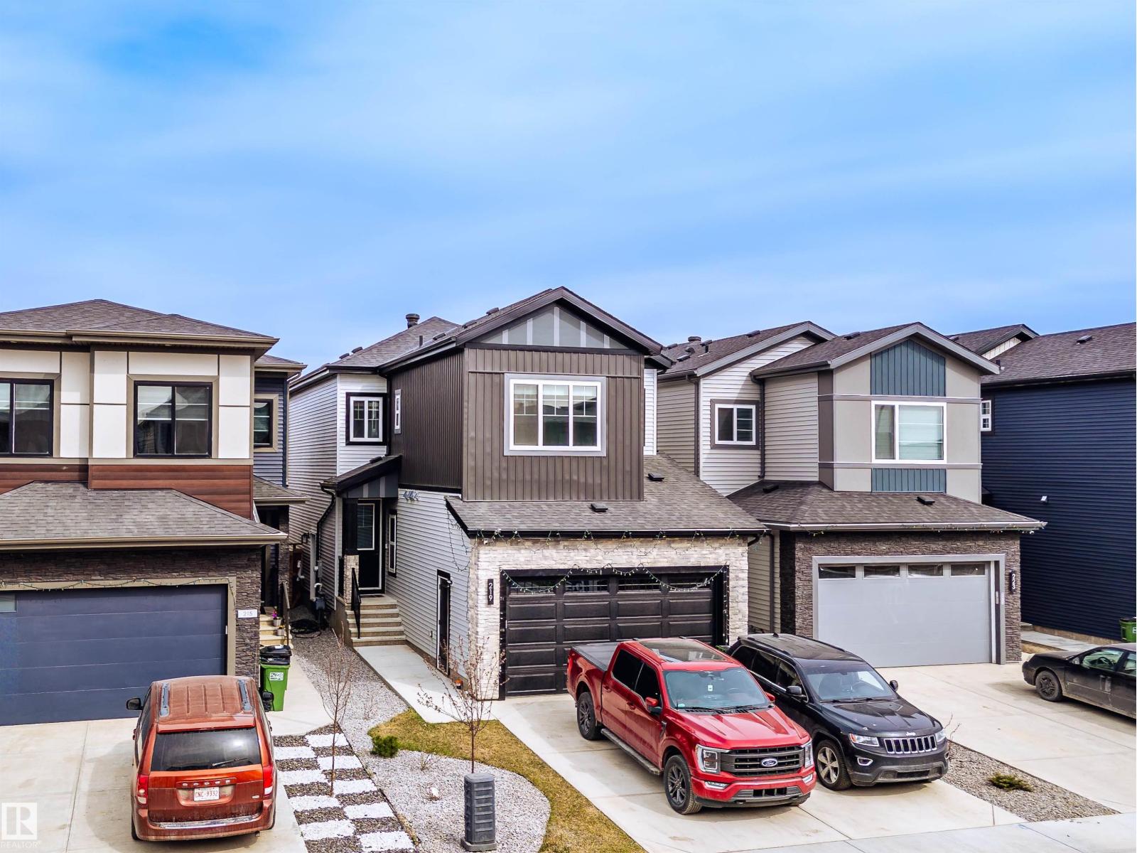 219 28 ST SW, Edmonton