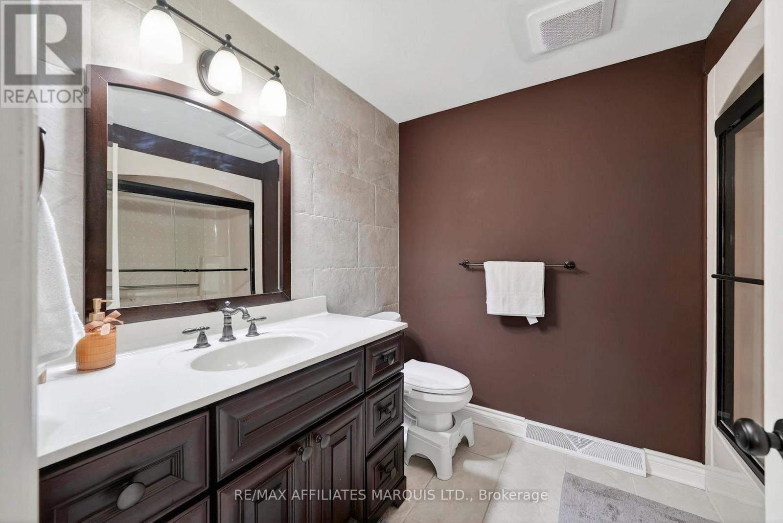 1613 BLAKELY DRIVE - 27