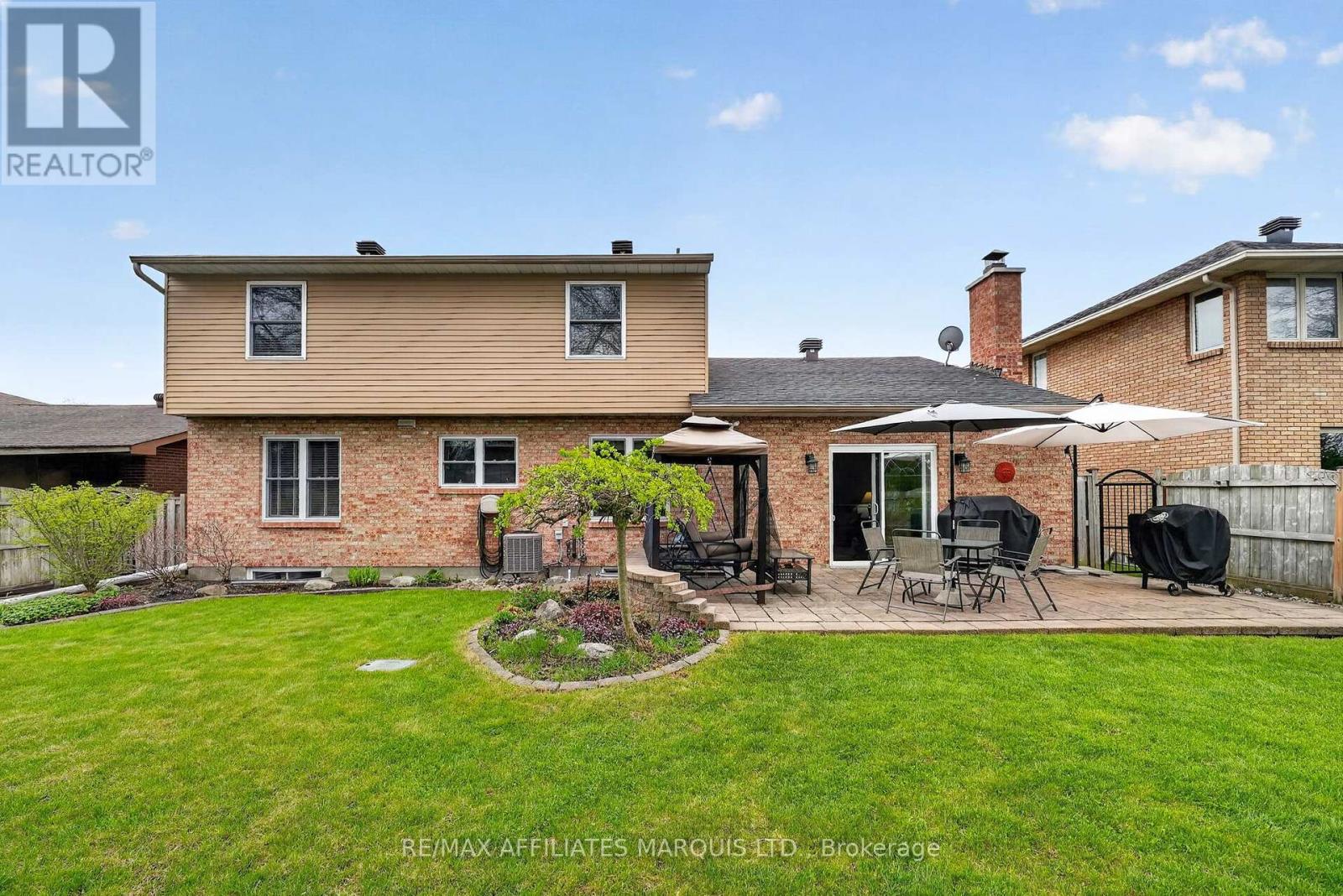 1613 BLAKELY DRIVE - 32