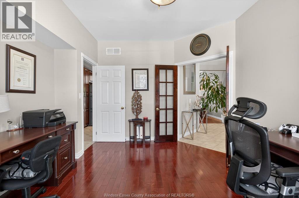 4767 Shadetree - 17