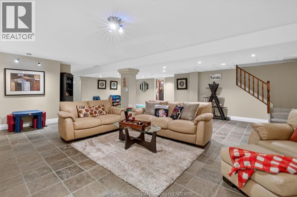 4767 Shadetree - 33