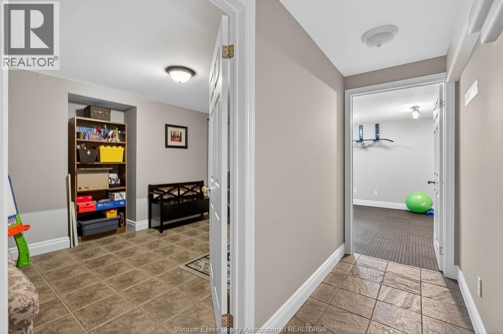 4767 Shadetree - 40