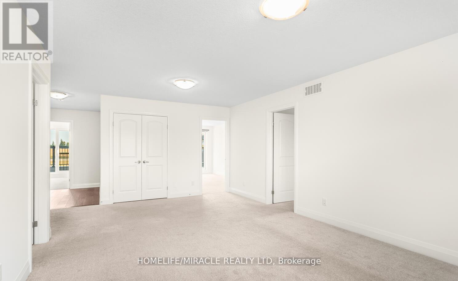 80 GRANDVILLE CIRCLE - 31