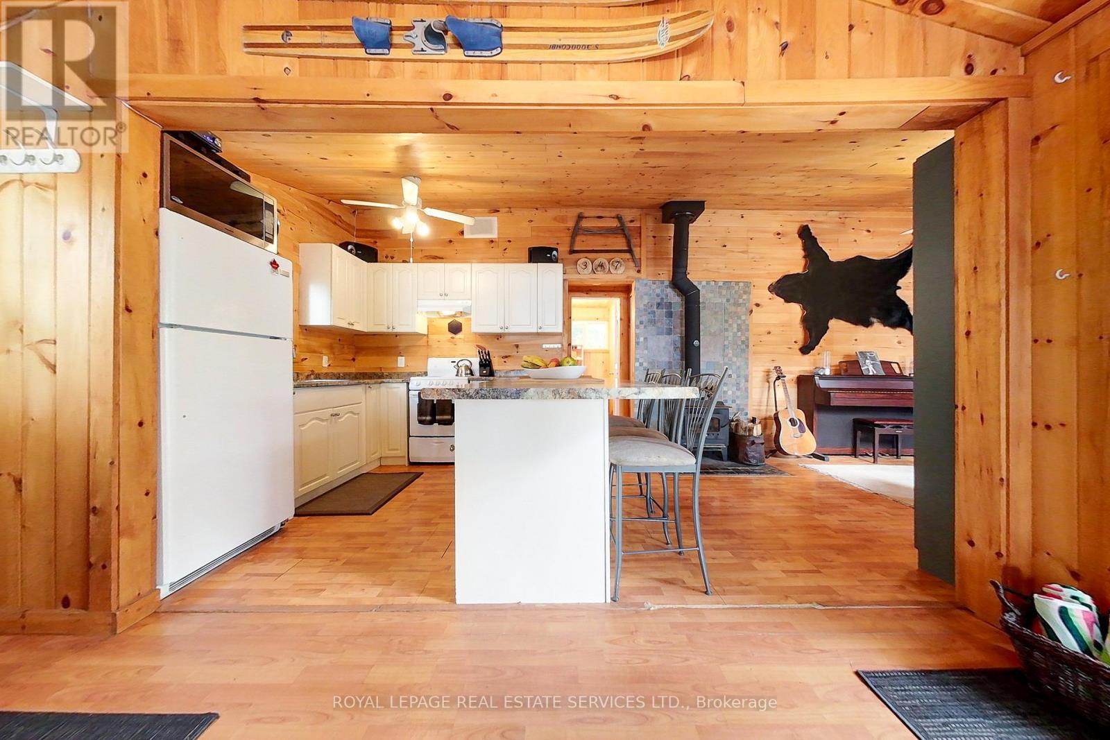 347 WESLEMKOON LAKE - 16