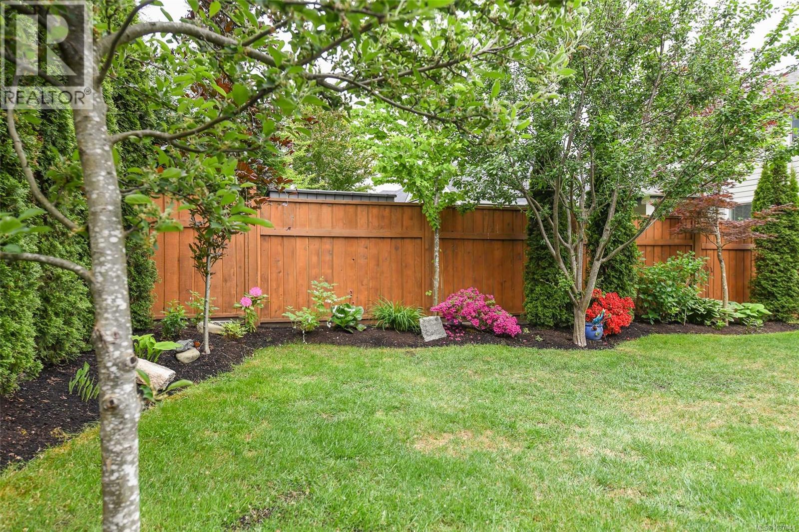 1135 Crown Isle Blvd - 11