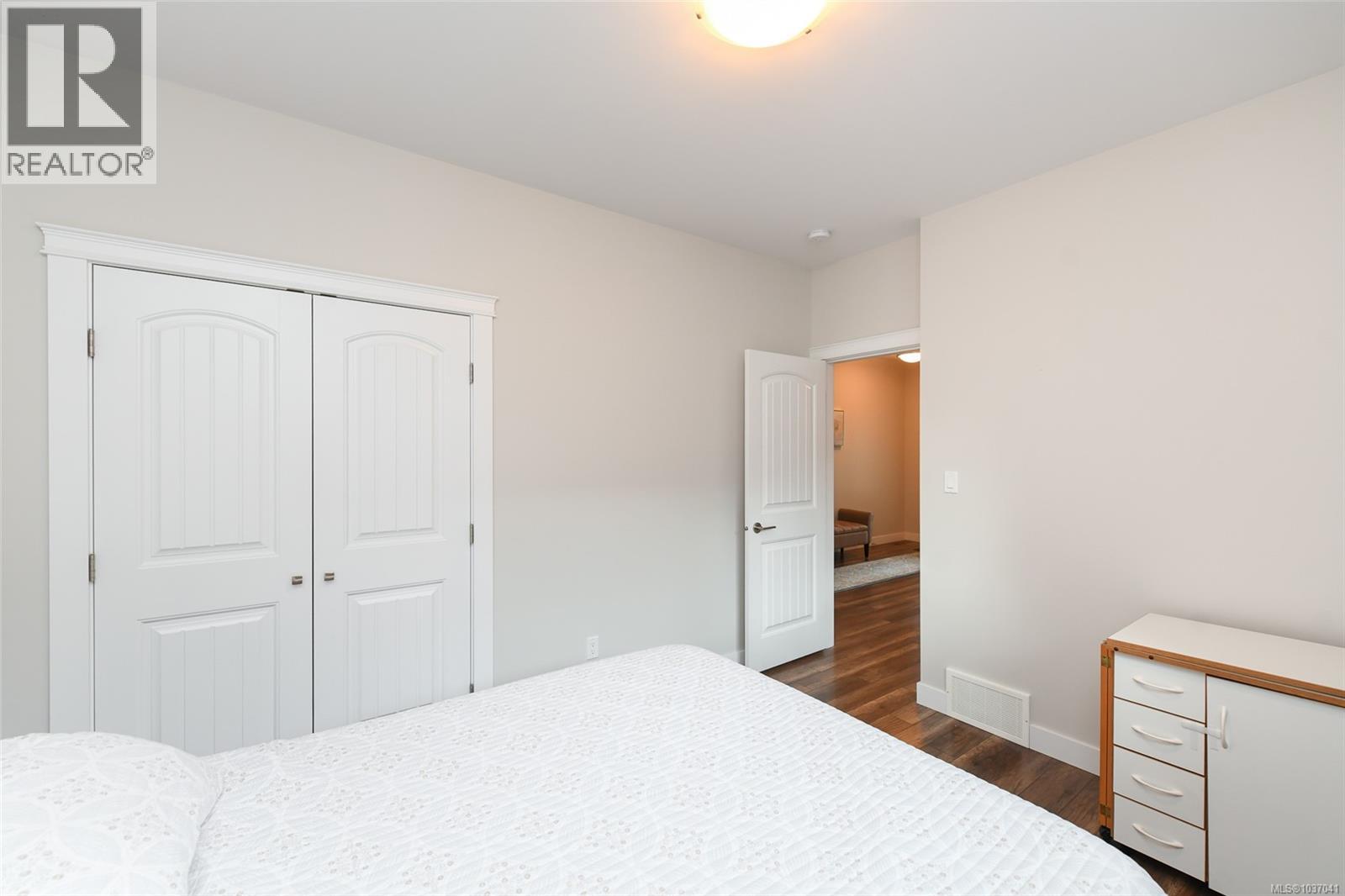 1135 Crown Isle Blvd - 35