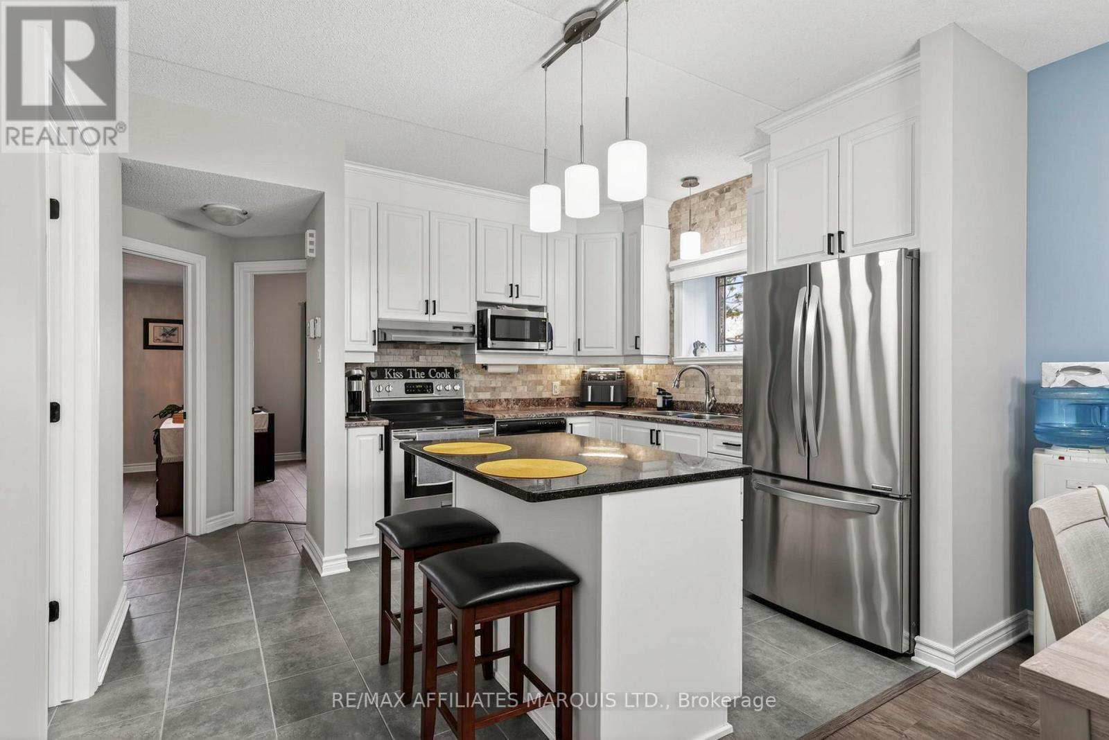 #101 222 FIRST STREET E - 19