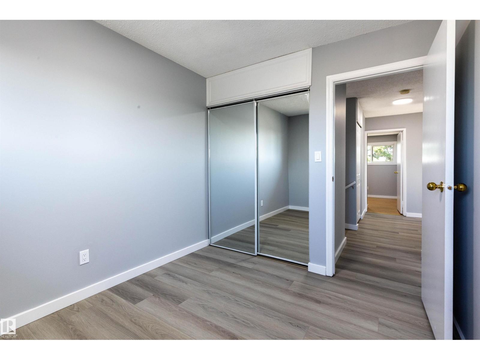 547 DUNLUCE RD NW, Edmonton