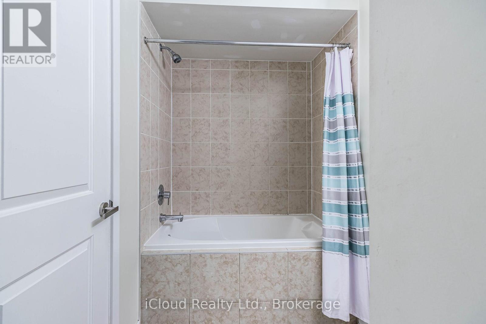 156 INSPIRE BOULEVARD - 30