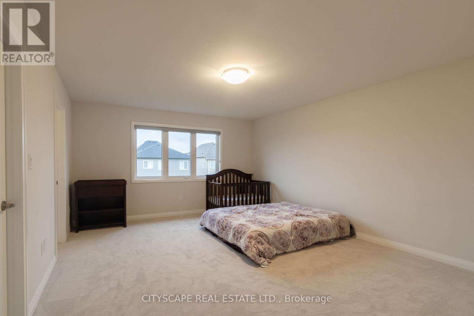 9259 WHITE OAK AVENUE - 20