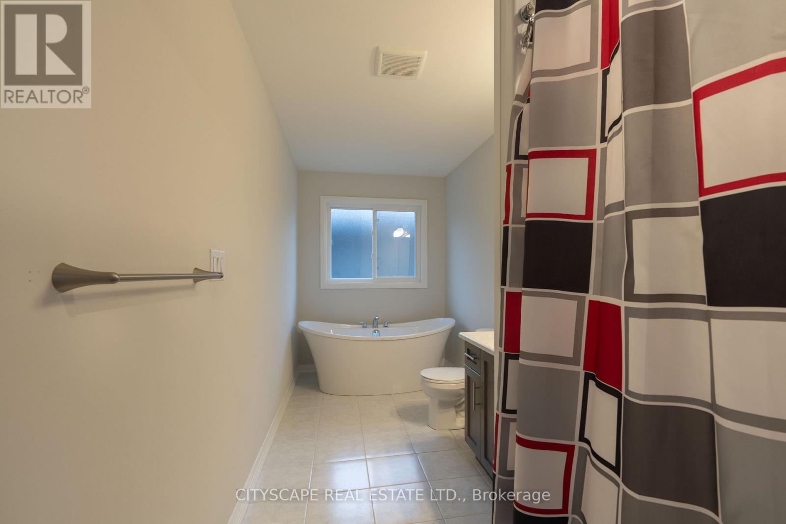 9259 WHITE OAK AVENUE - 23