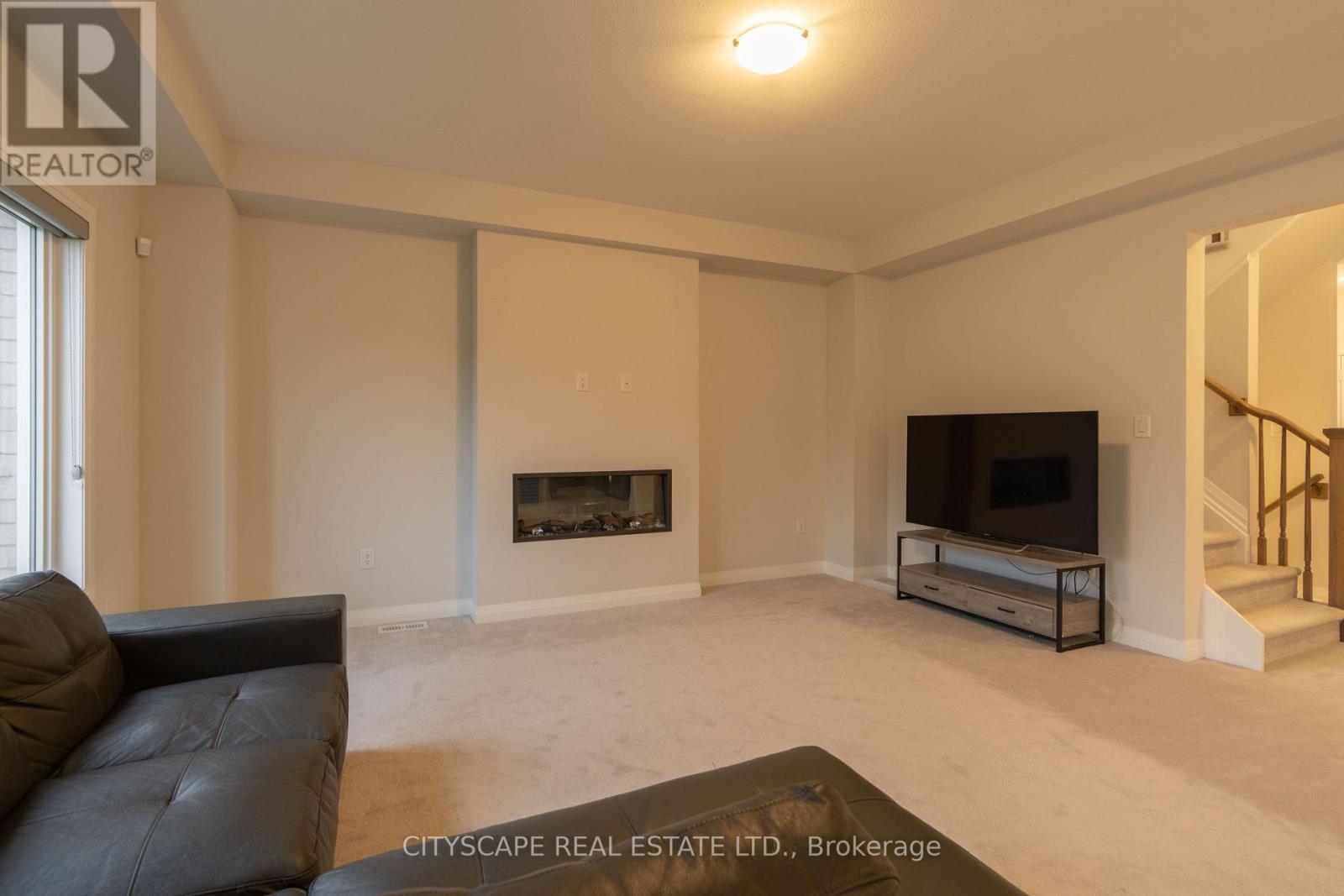 9259 WHITE OAK AVENUE - Image 3