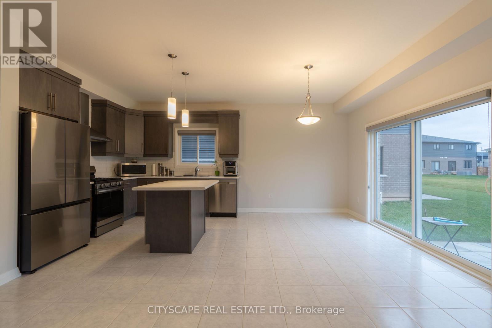 9259 WHITE OAK AVENUE - 4