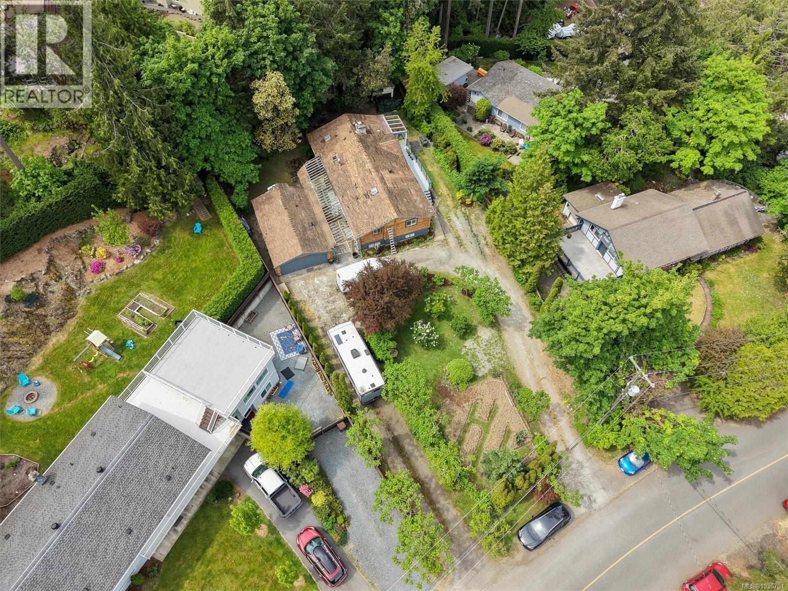 6898 Woodward Dr - 61