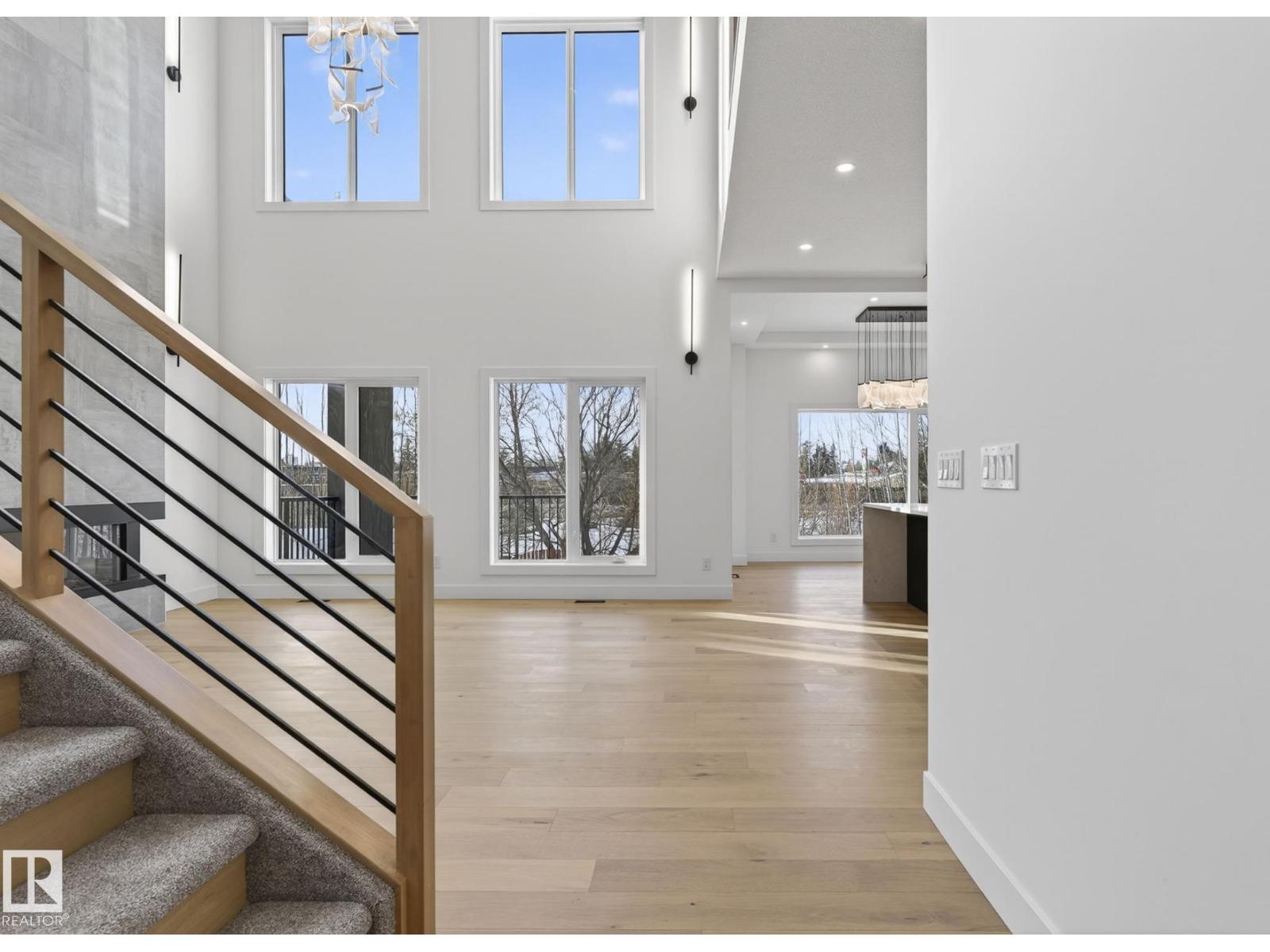 5820 110 ST NW, Edmonton