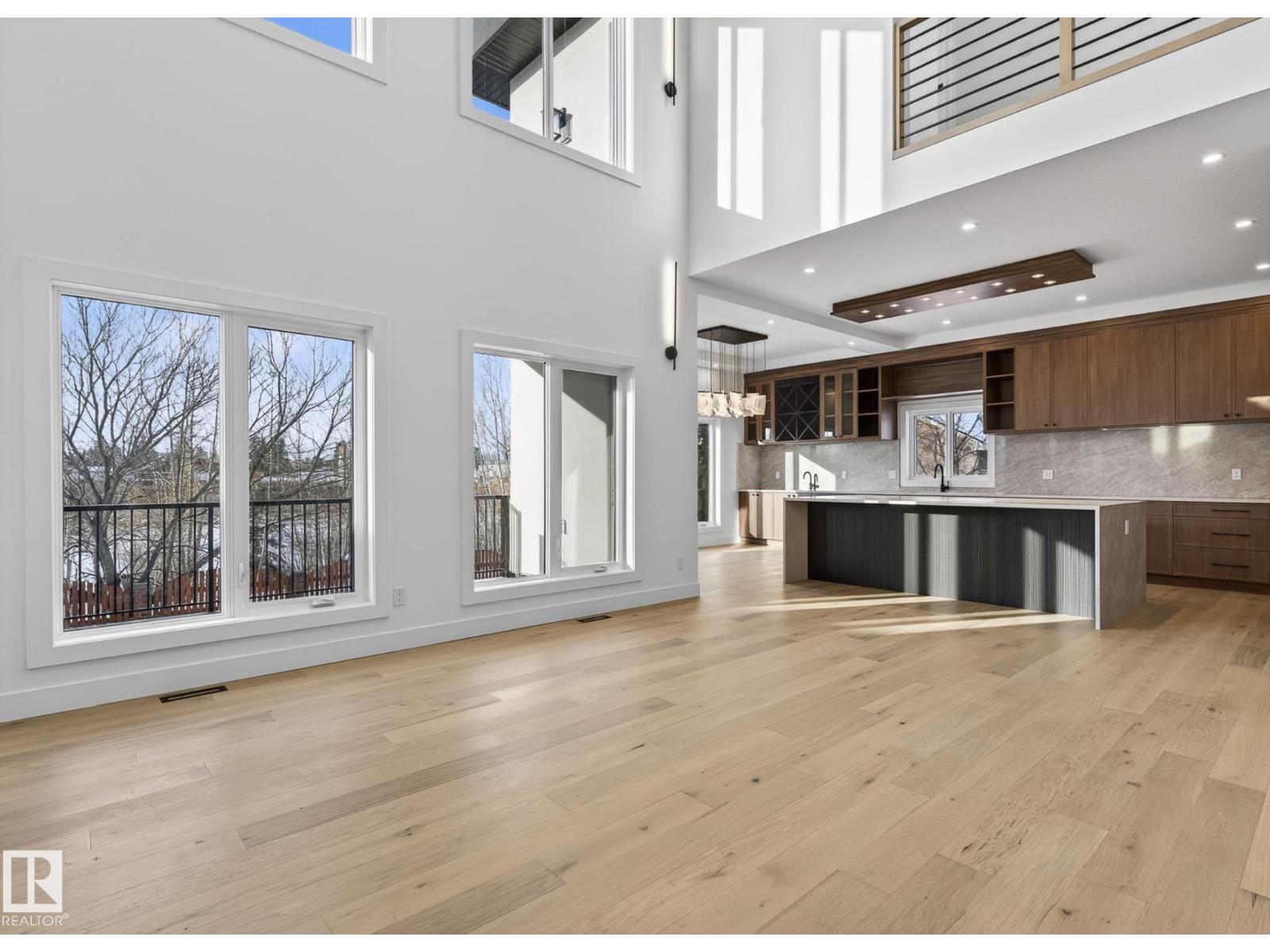 5820 110 ST NW, Edmonton