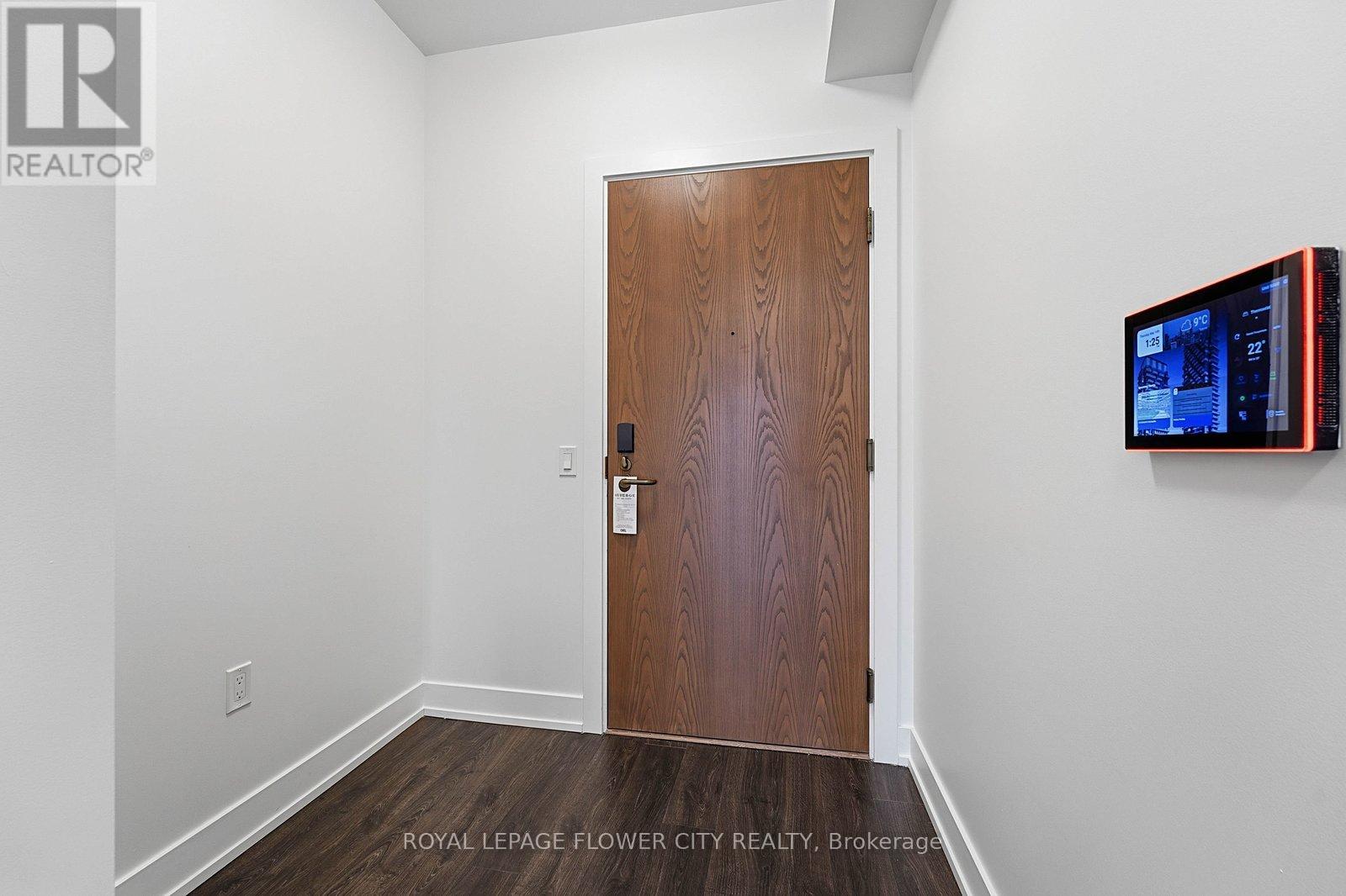 #938 20 INN ON THE PARK DRIVE - 28