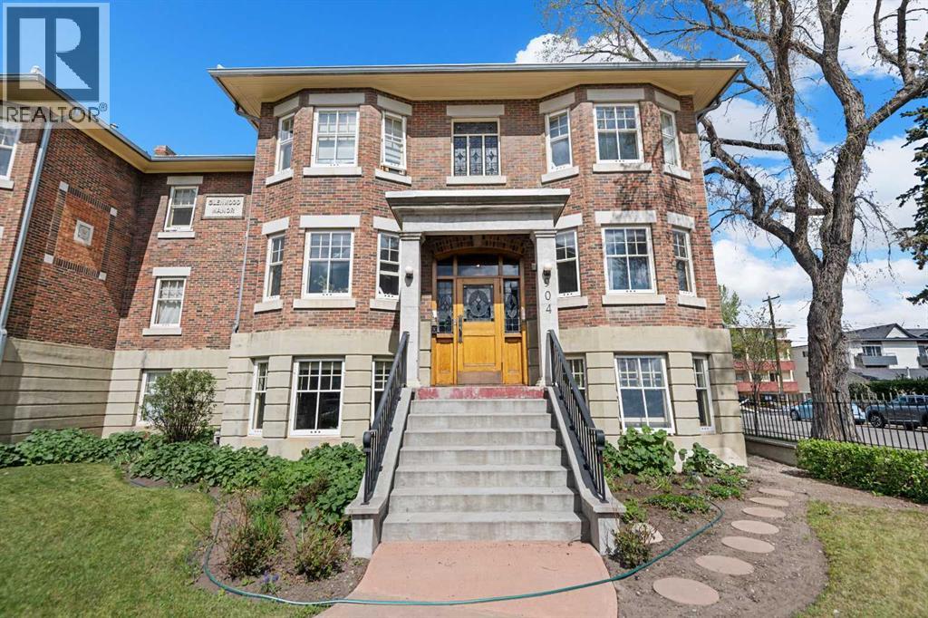 A2311945