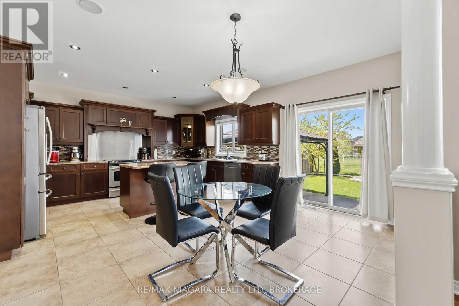 6875 PARKSIDE ROAD - 10