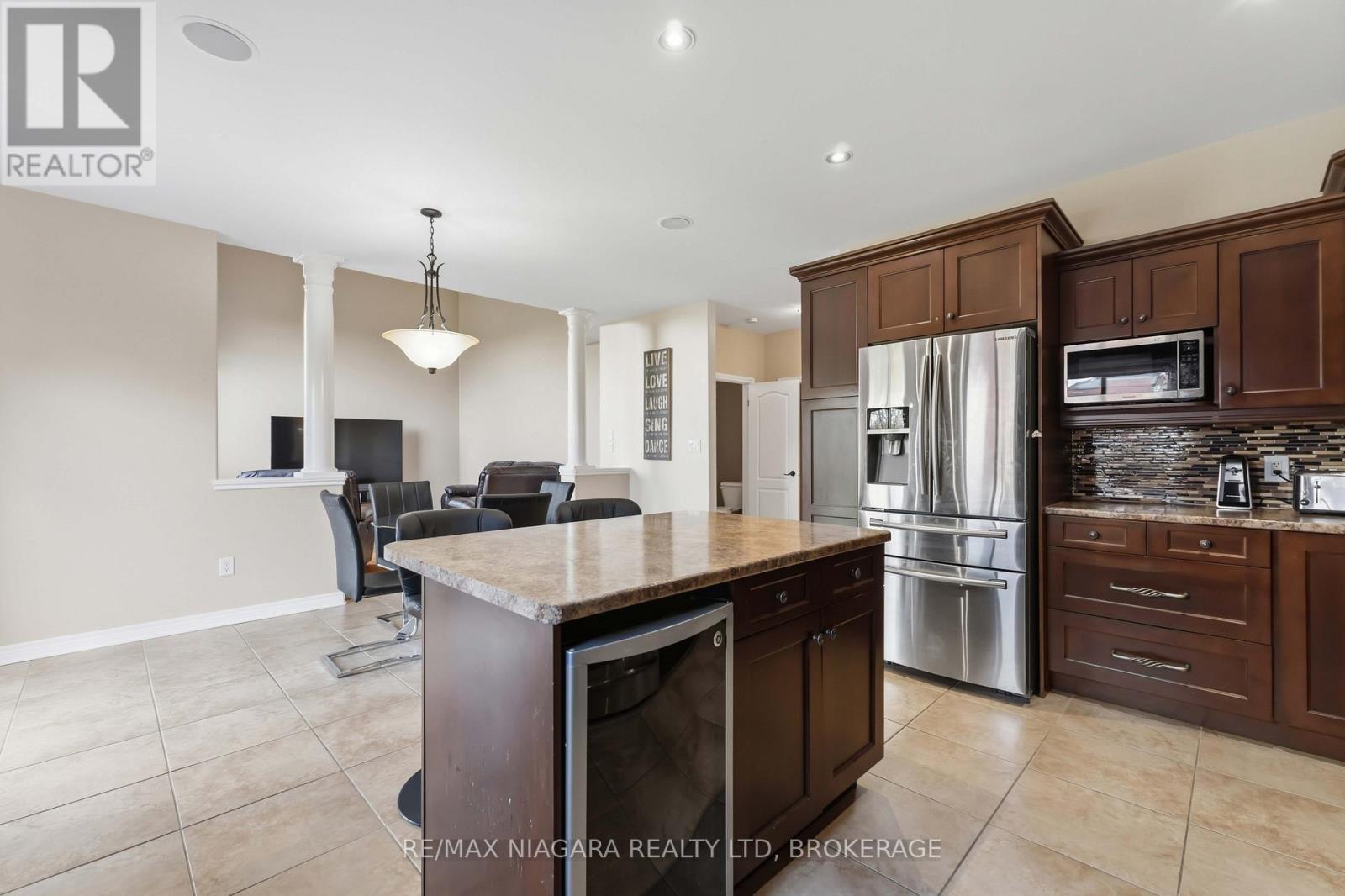 6875 PARKSIDE ROAD - 16